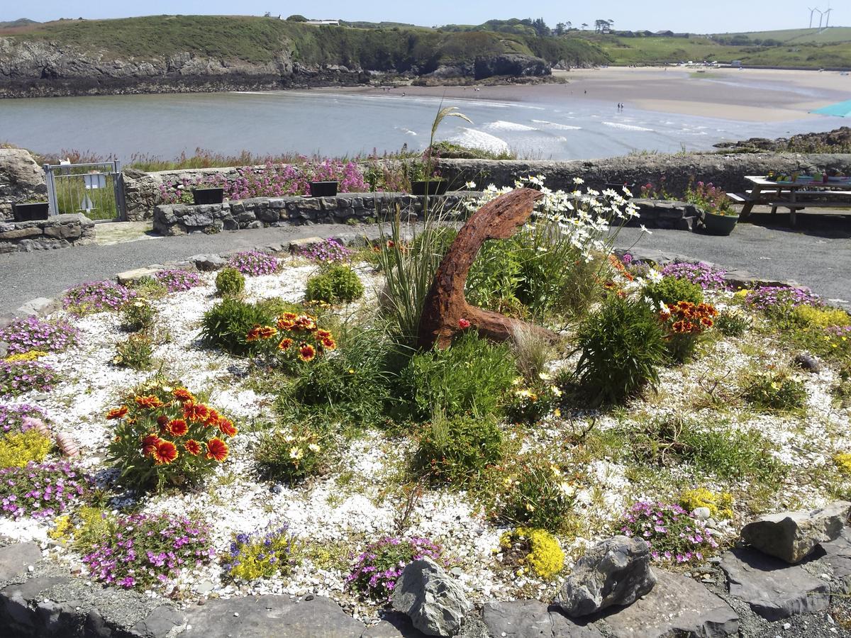 Angorfa Villa Cemaes Bay Exterior foto